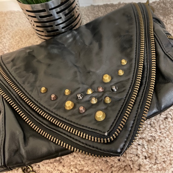 Matt & Nat Black Bag with Chain crossbody strap - Picture 3 of 13